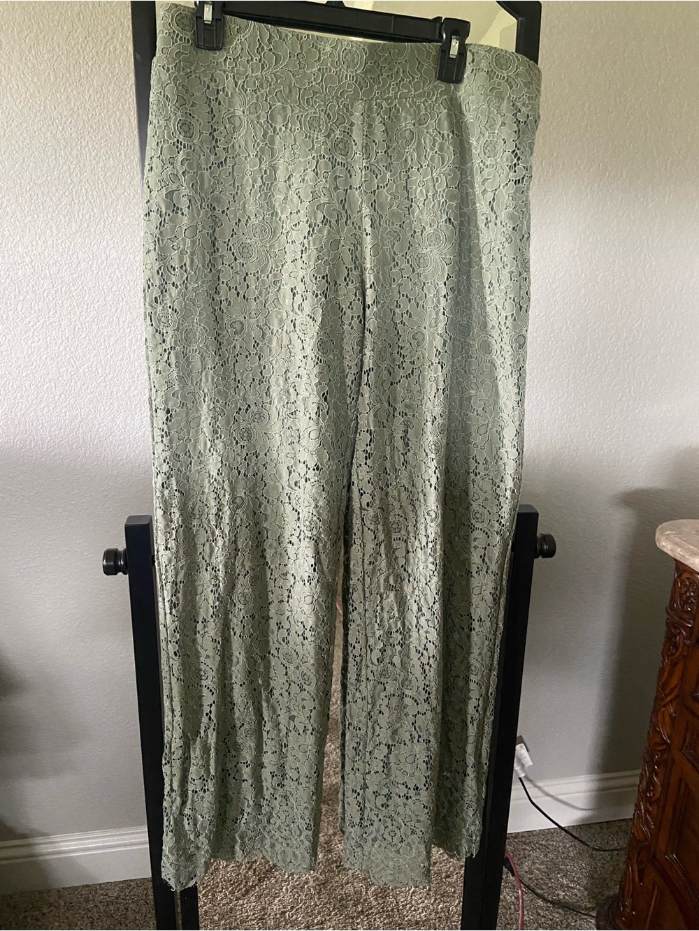 Isaac Mizrahi Light Sage Green Lace Wide-Leg Pants